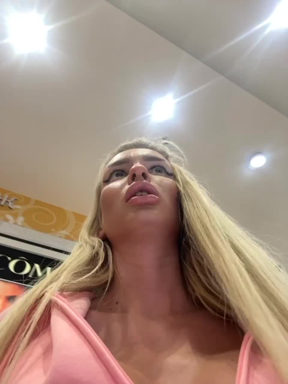 View or download file goldpussy69 on 2023-06-20 from bongacams