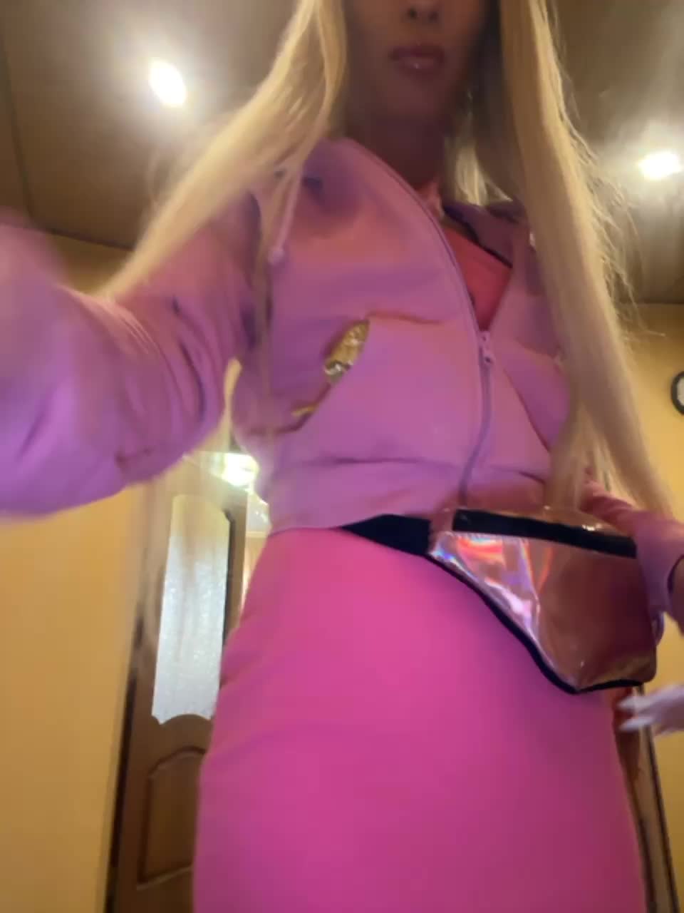 View or download file goldpussy69 on 2023-06-21 from bongacams