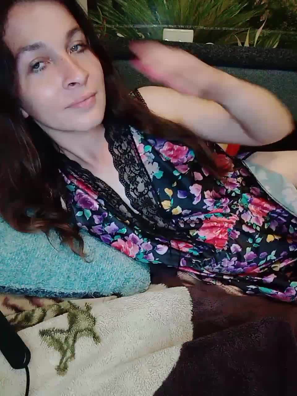 View or download file masya1996 on 2023-06-22 from bongacams