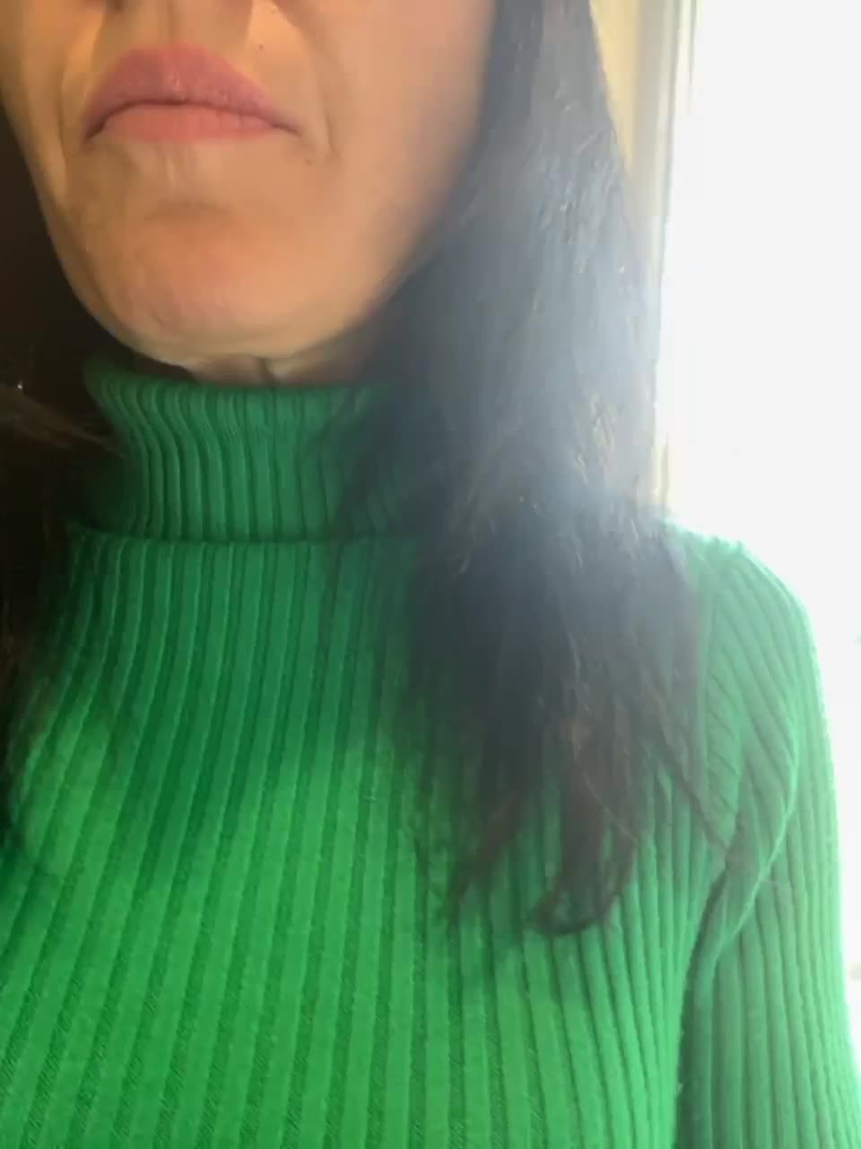 View or download file karolinamilf on 2023-06-23 from bongacams