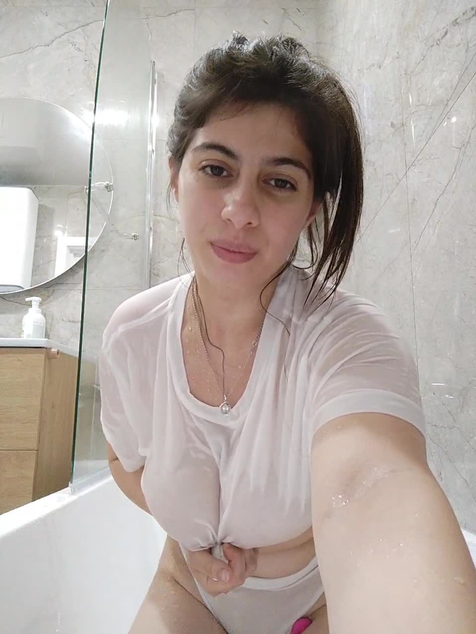 View or download file madina3 on 2023-06-23 from bongacams