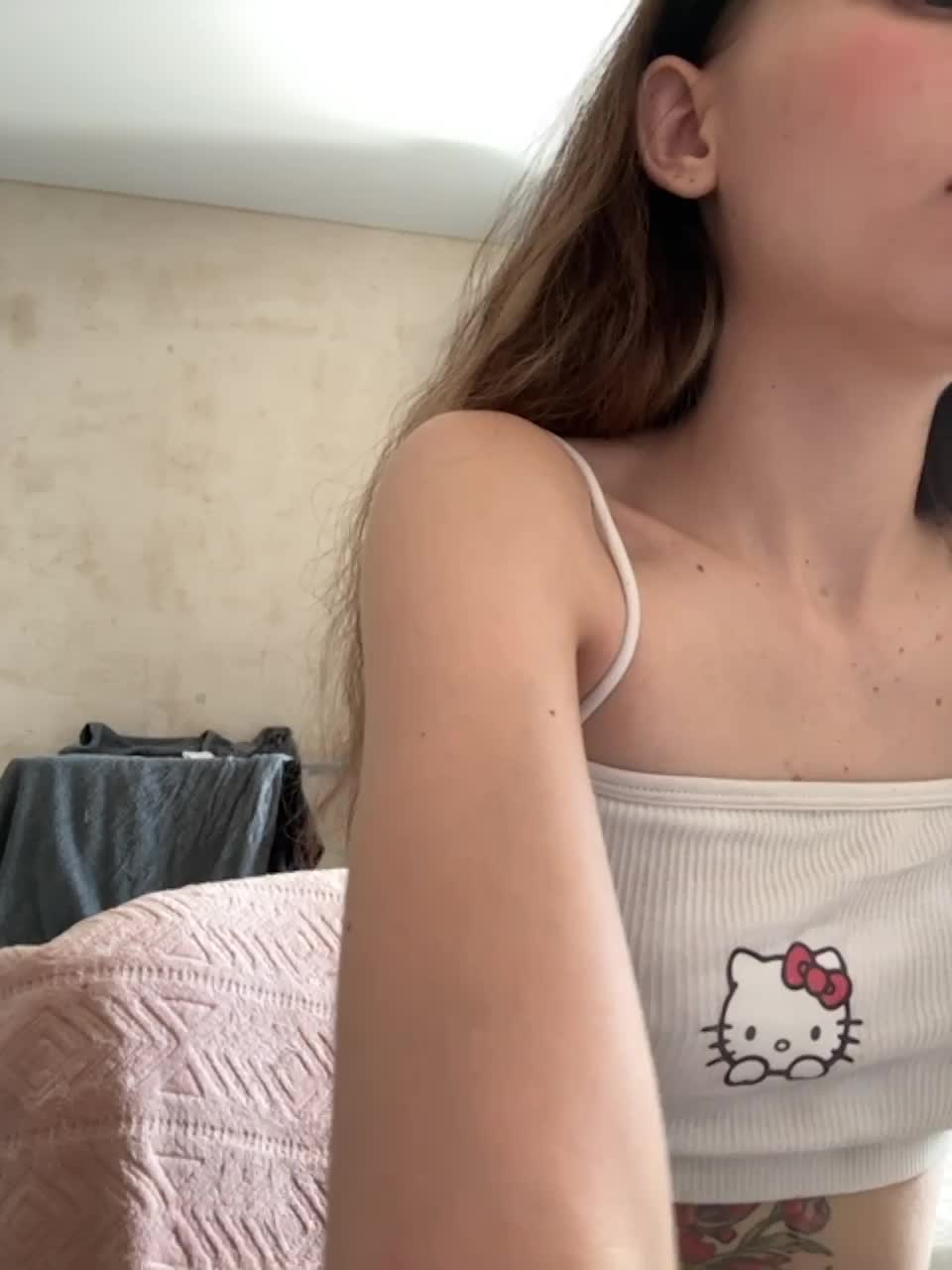 View or download file angelll3 on 2023-06-24 from bongacams