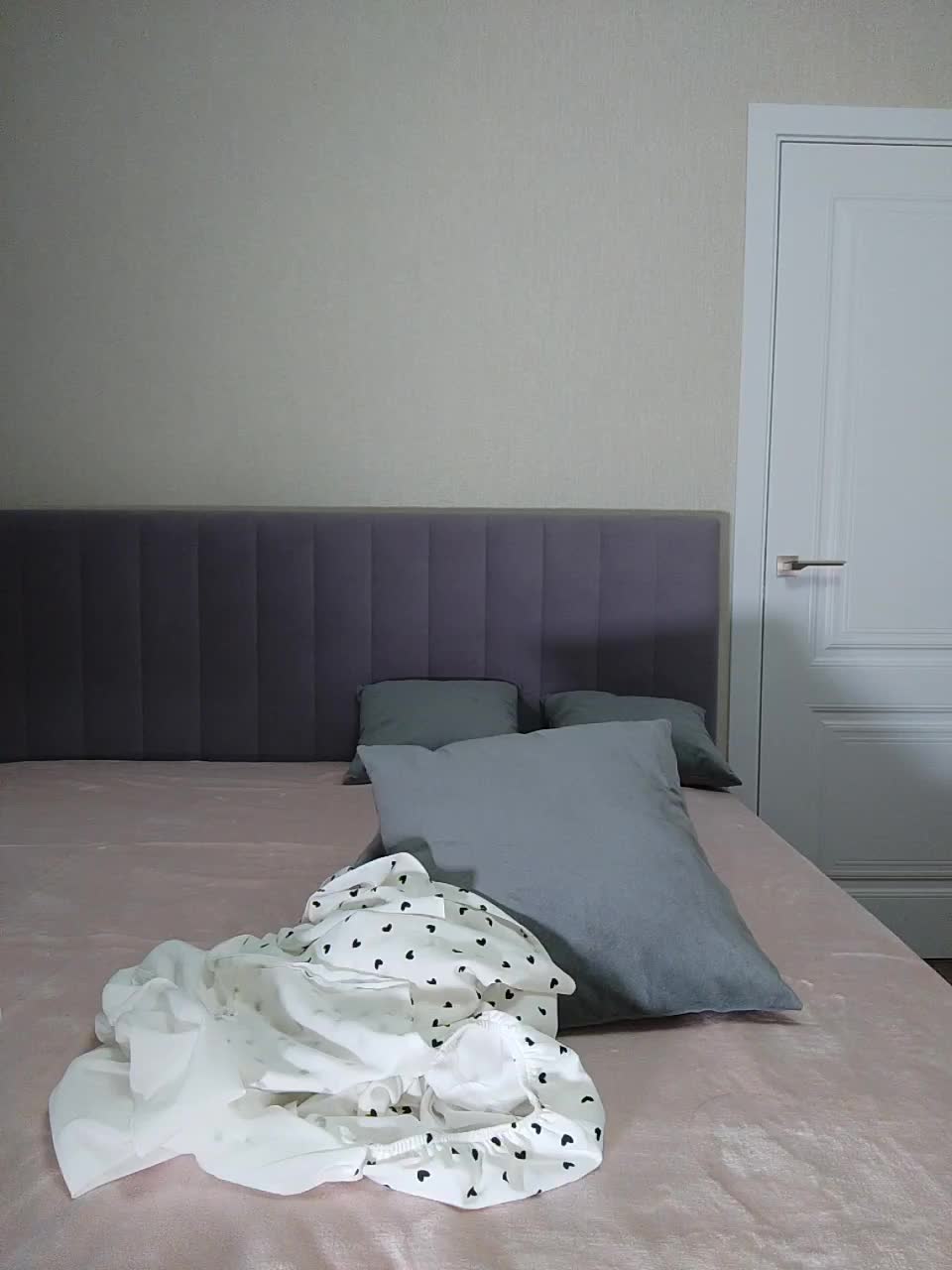 View or download file madina3 on 2023-06-24 from bongacams