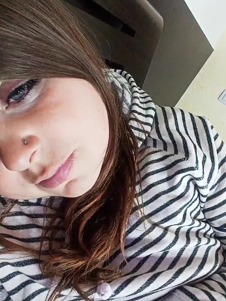 View or download file hairycrotch on 2023-06-25 from bongacams