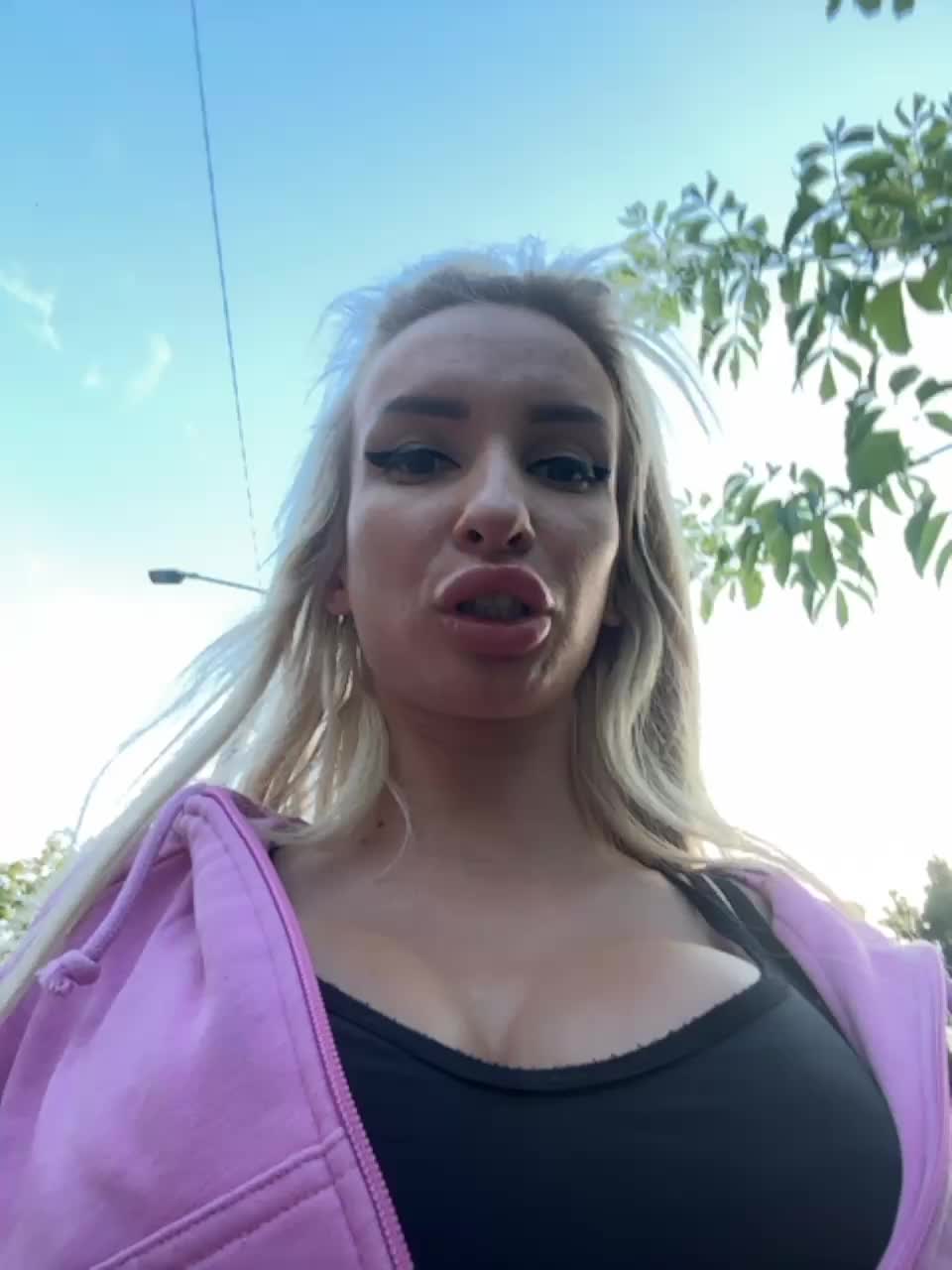 View or download file goldpussy69 on 2023-06-26 from bongacams