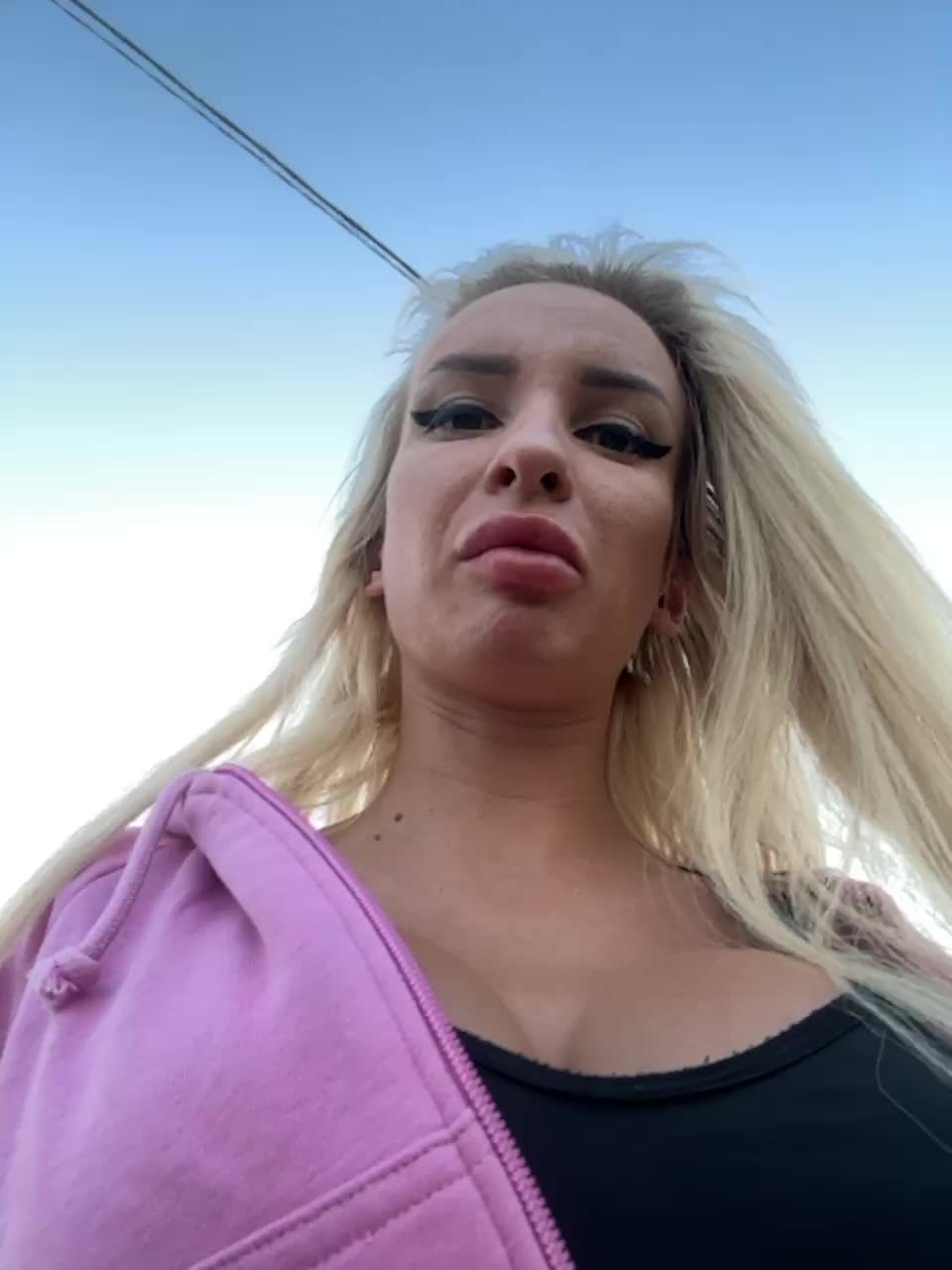 View or download file goldpussy69 on 2023-06-26 from bongacams