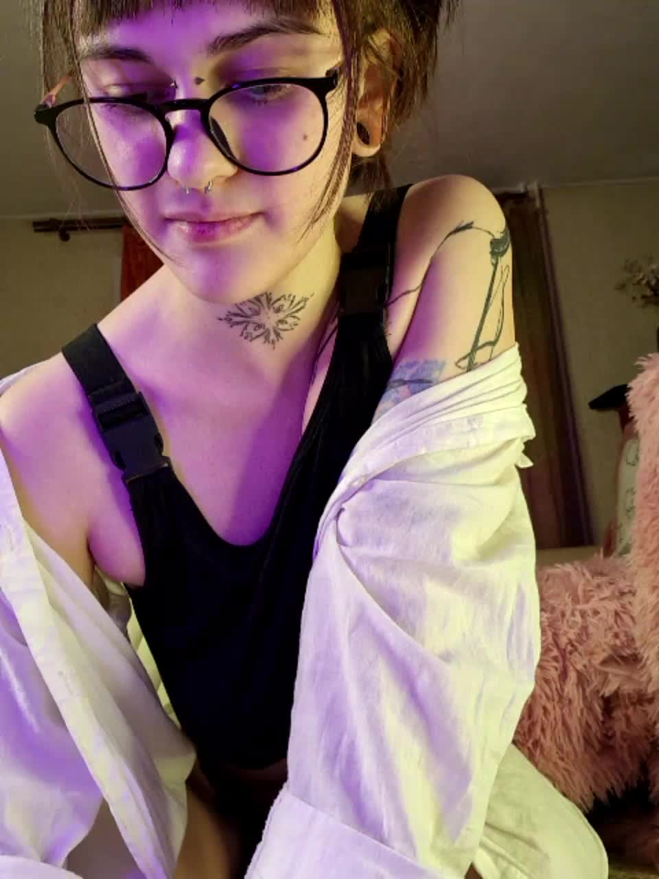 View or download file lolymolly on 2023-06-26 from bongacams