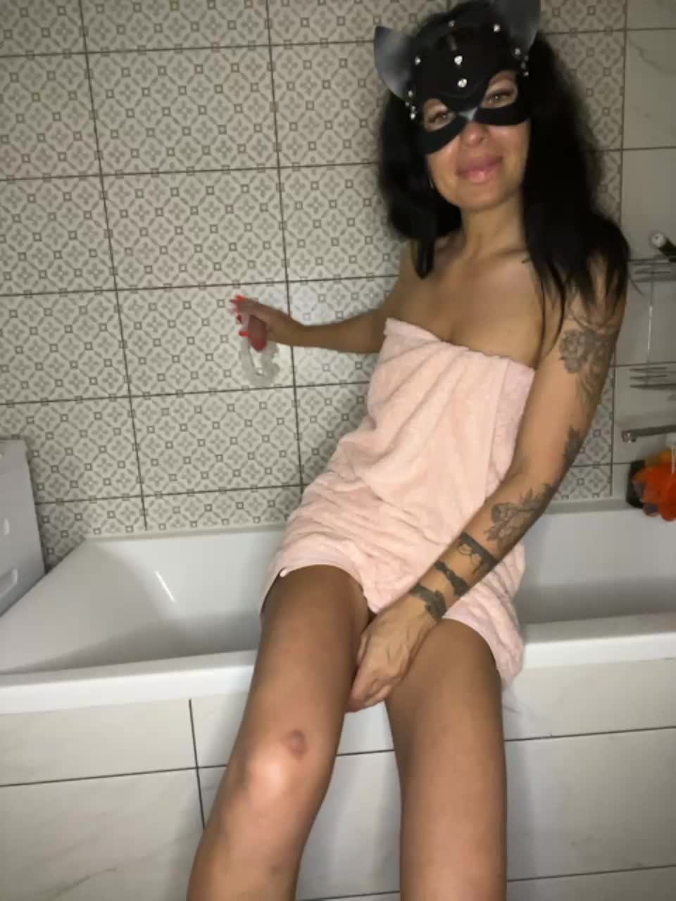 View or download file jeanne91 on 2023-06-28 from bongacams