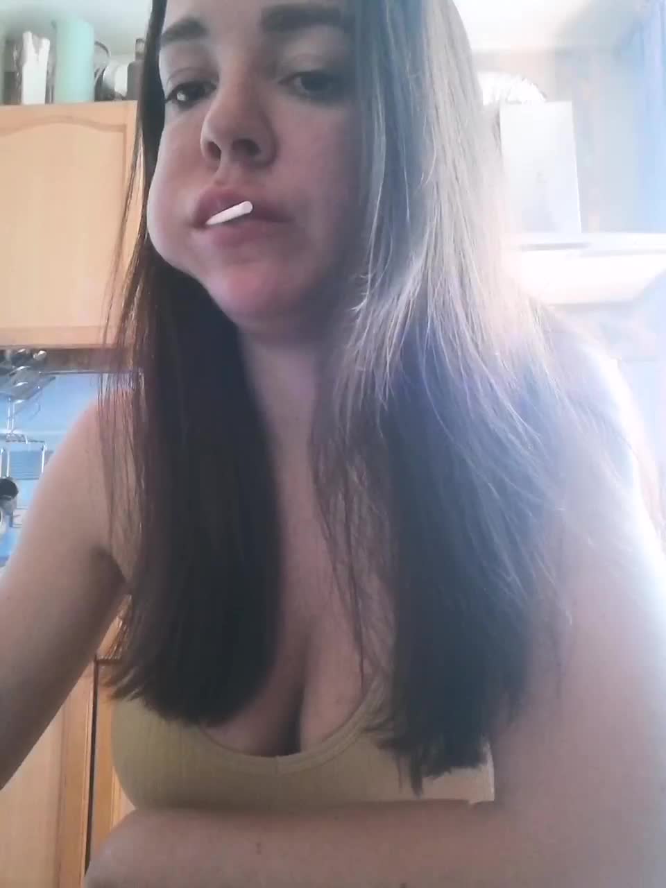 View or download file l4dycandy on 2023-06-28 from bongacams