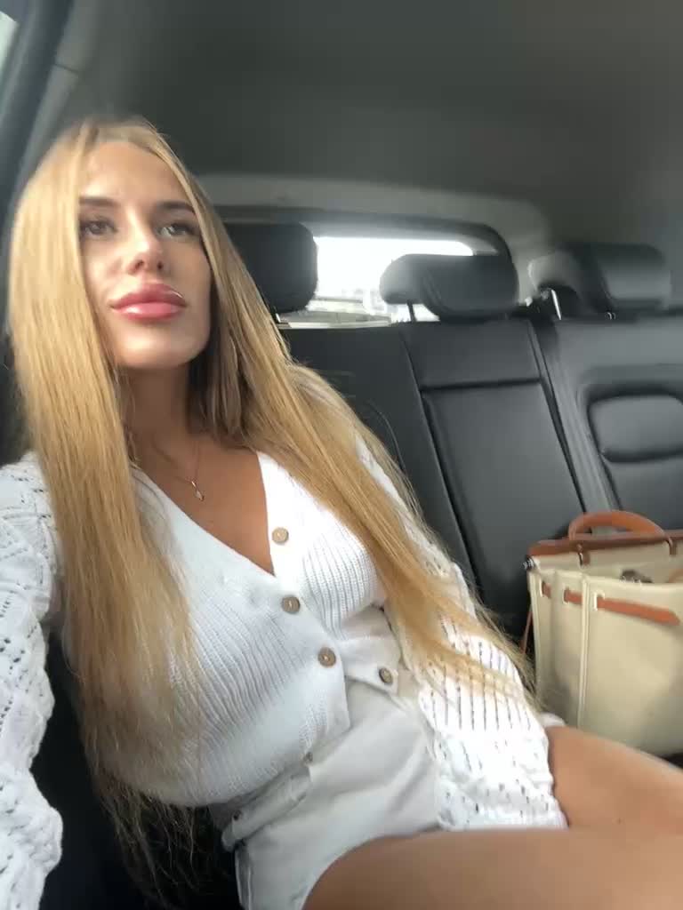 View or download file blondinochkaa on 2023-06-29 from bongacams