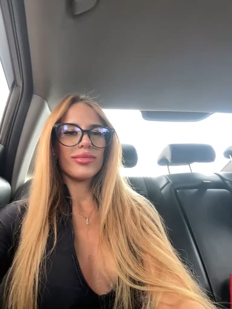 View or download file blondinochkaa on 2023-06-30 from bongacams