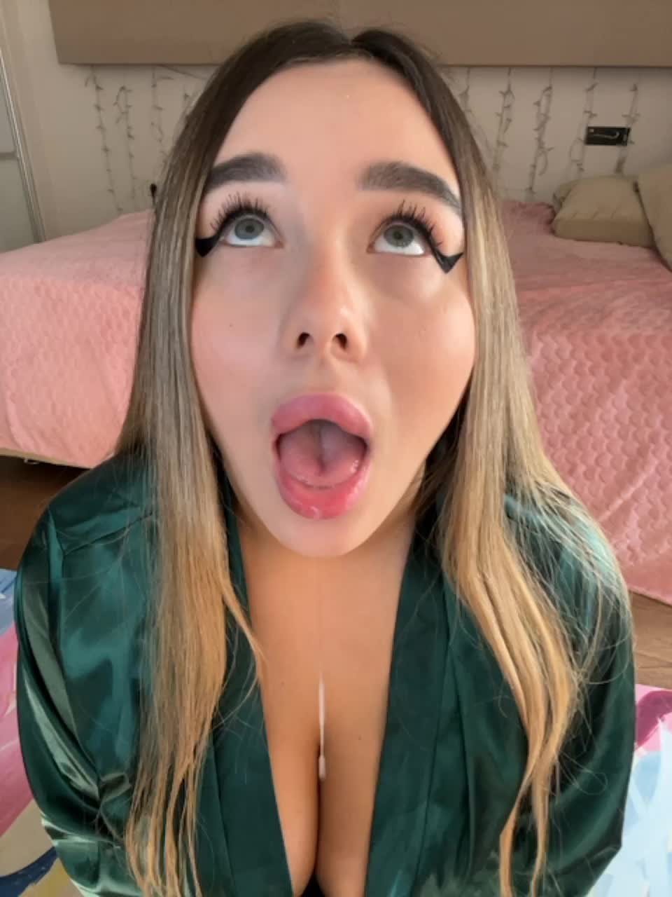 View or download file bloomjuliette on 2023-06-30 from bongacams