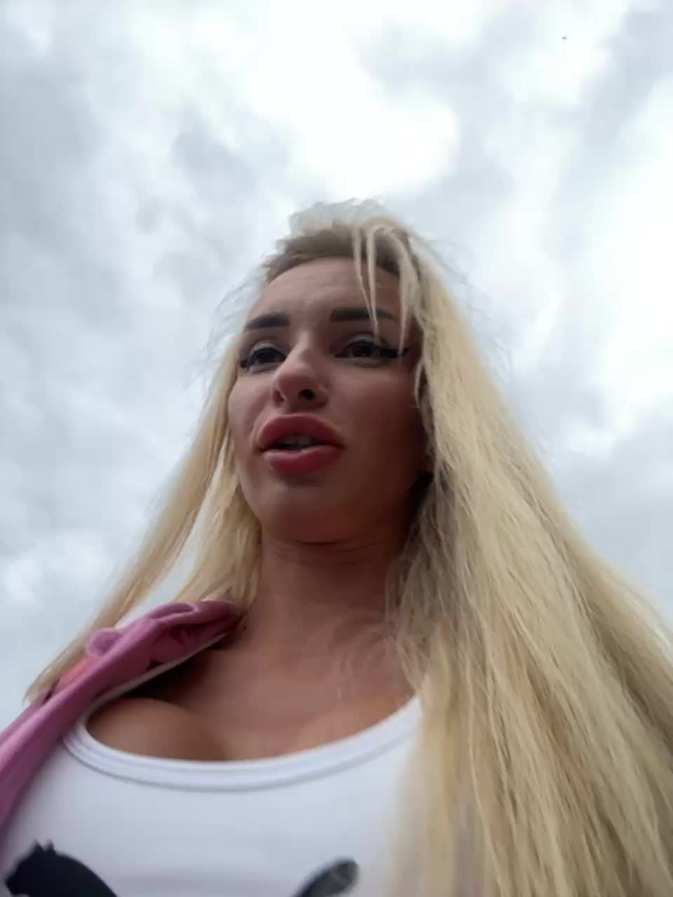 View or download file goldpussy69 on 2023-06-30 from bongacams