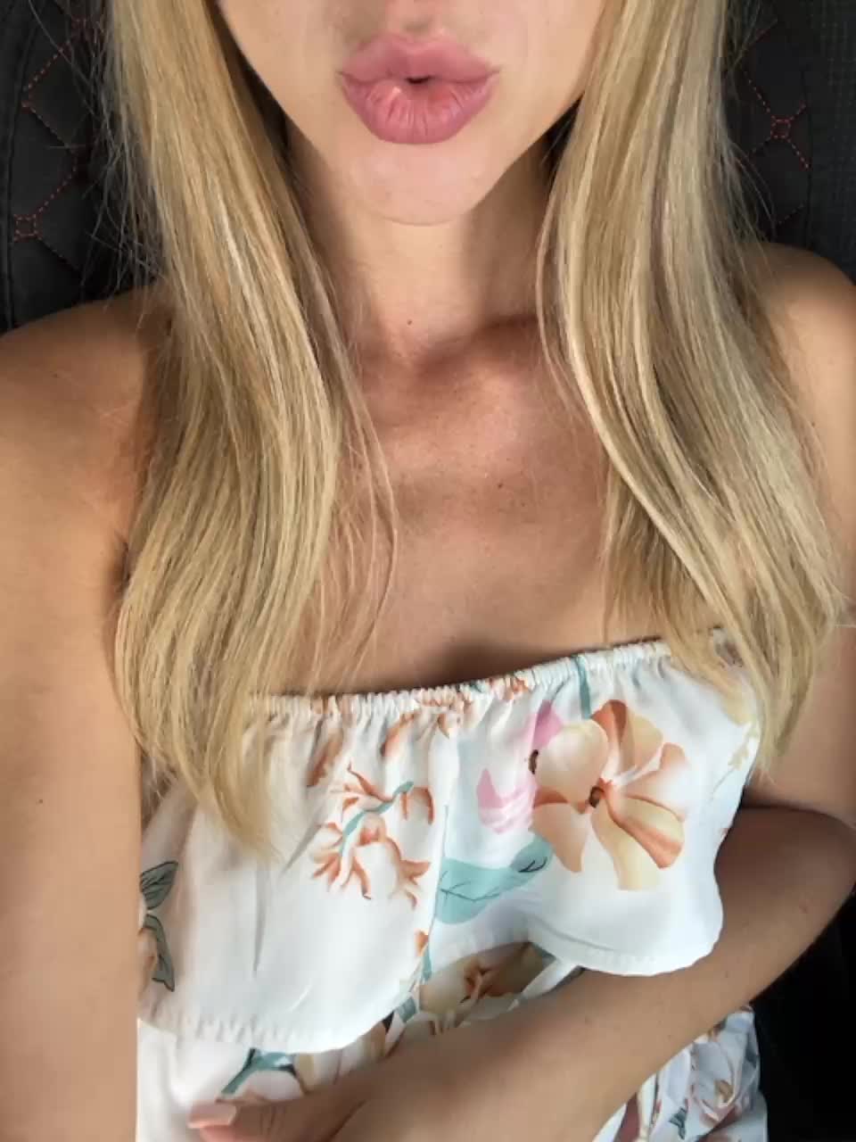 View or download file lady_dee on 2023-06-30 from bongacams