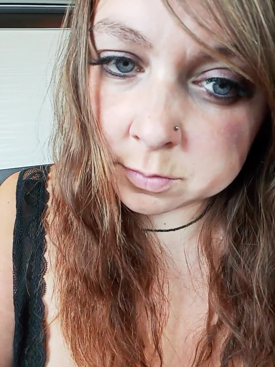 View or download file hairycrotch on 2023-07-03 from bongacams