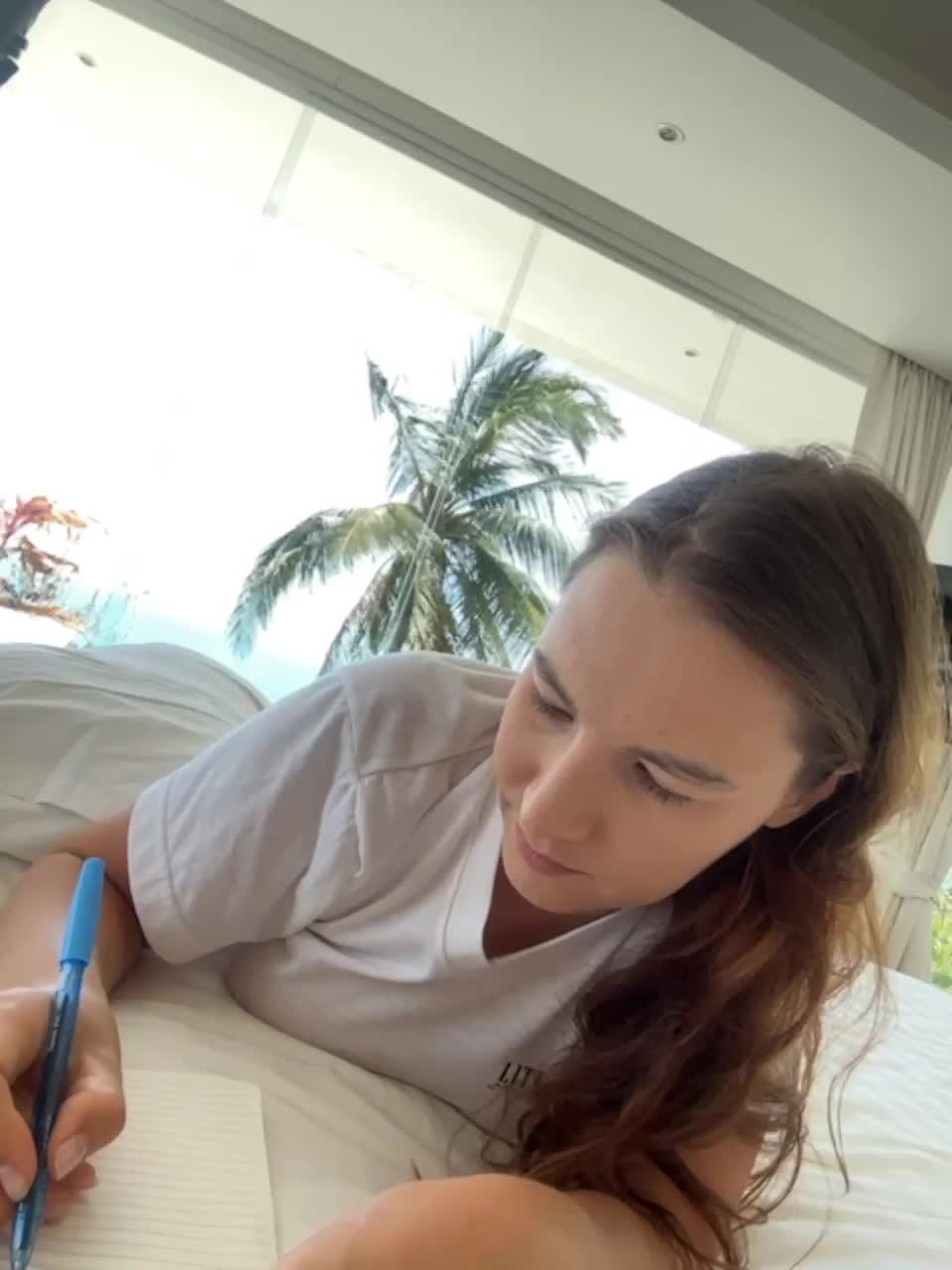 View or download file gessifossa on 2023-07-04 from bongacams