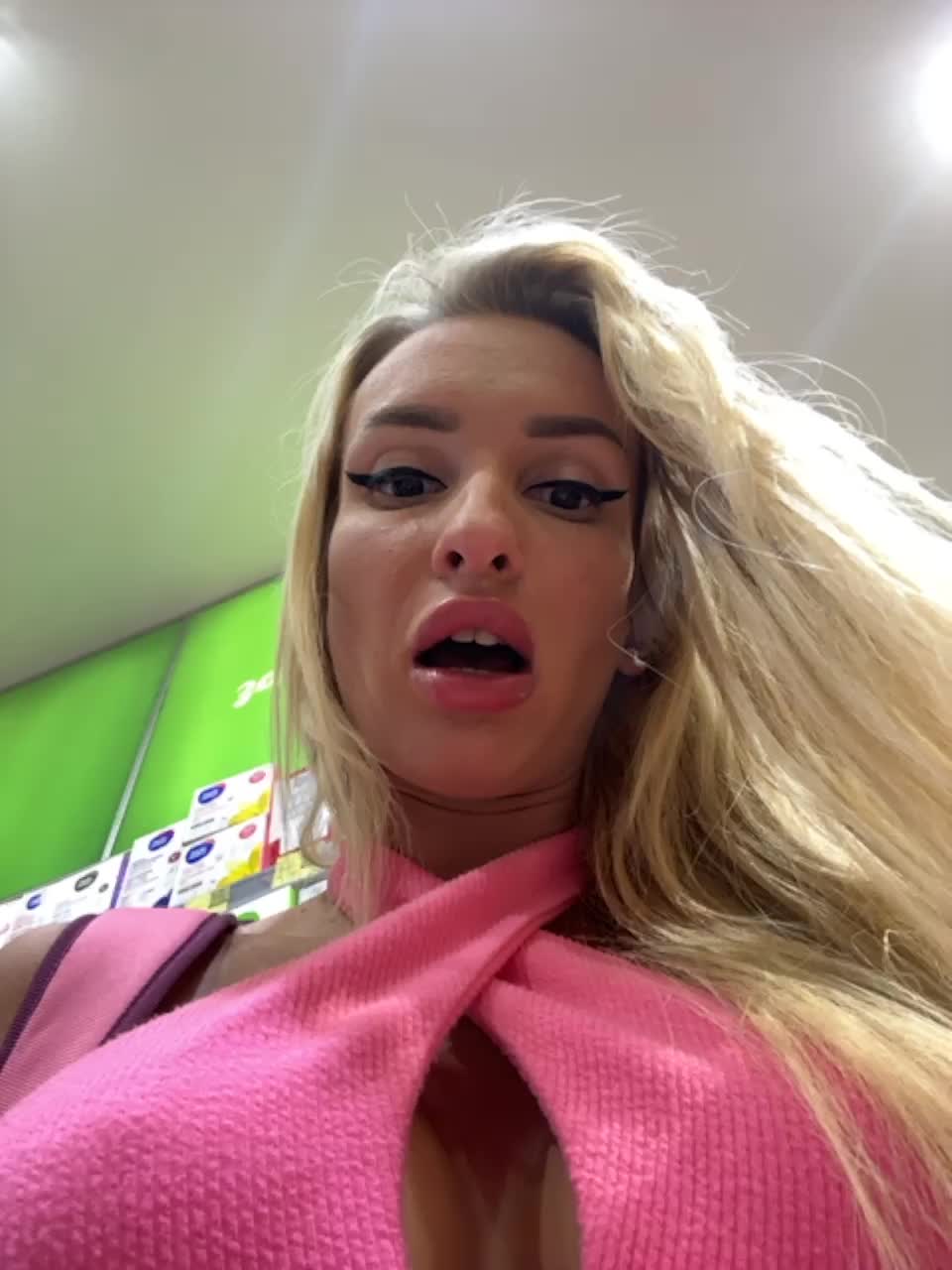 View or download file goldpussy69 on 2023-07-04 from bongacams