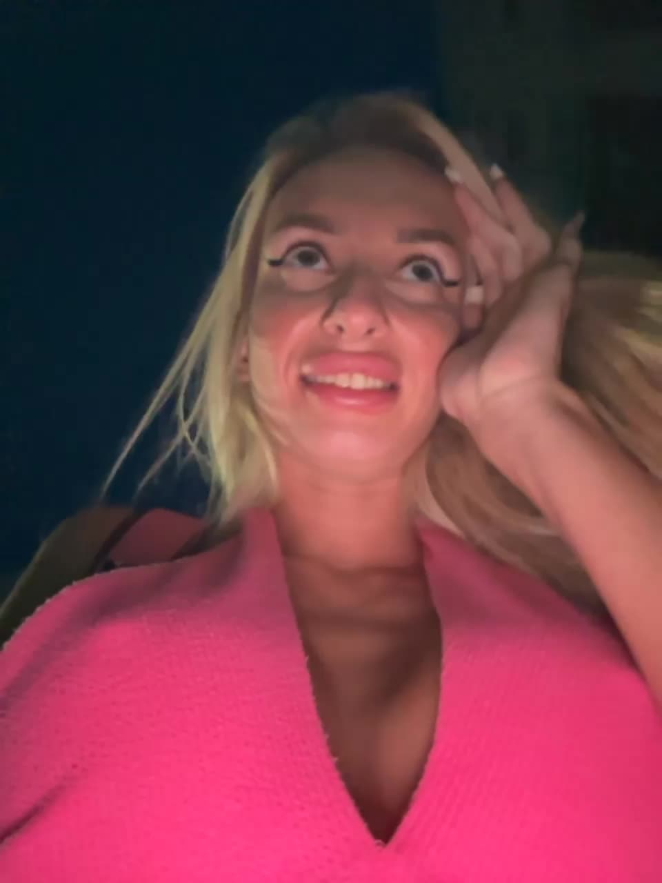 View or download file goldpussy69 on 2023-07-04 from bongacams