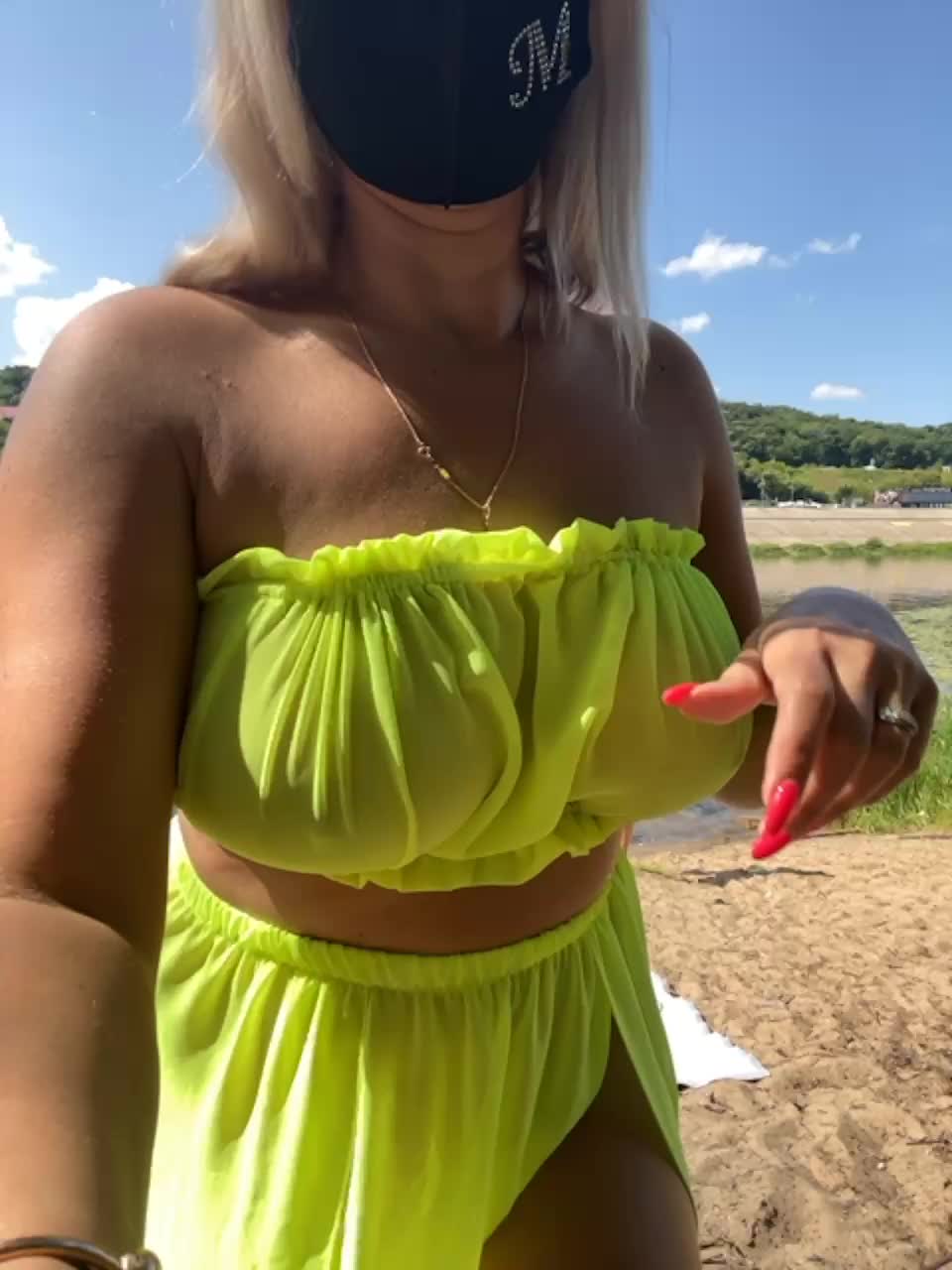 View or download file milana555550 on 2023-07-04 from bongacams