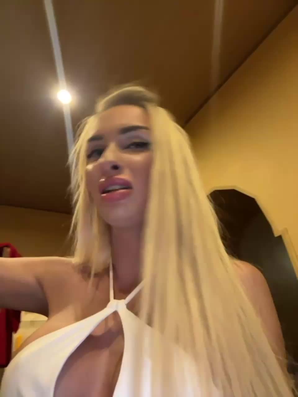 View or download file goldpussy69 on 2023-07-05 from bongacams