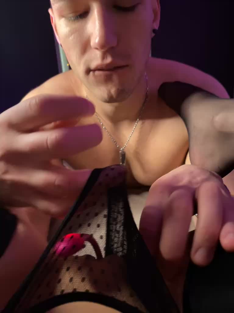 View or download file mirbezumia on 2023-07-05 from bongacams