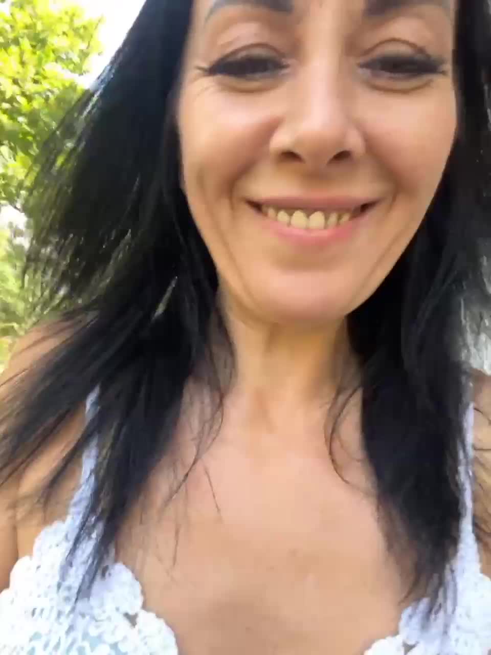 View or download file karolinamilf on 2023-07-06 from bongacams