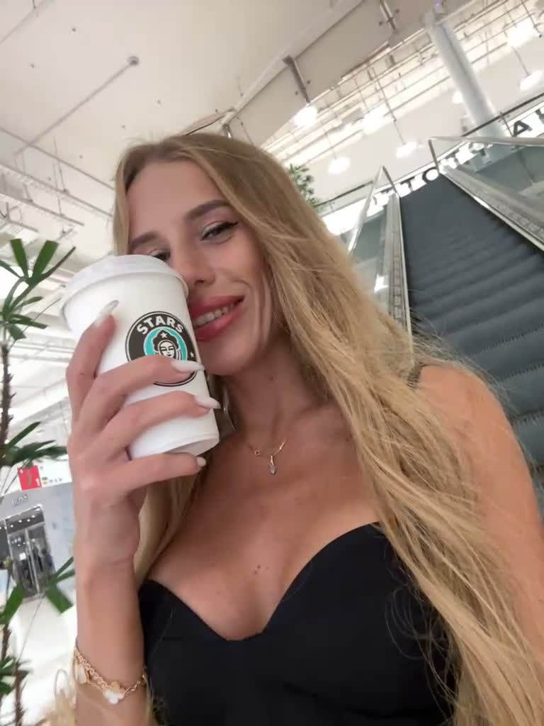 View or download file blondinochkaa on 2023-07-07 from bongacams