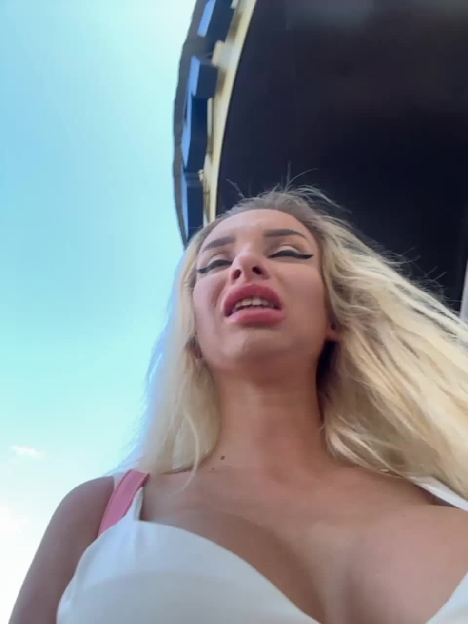 View or download file goldpussy69 on 2023-07-07 from bongacams