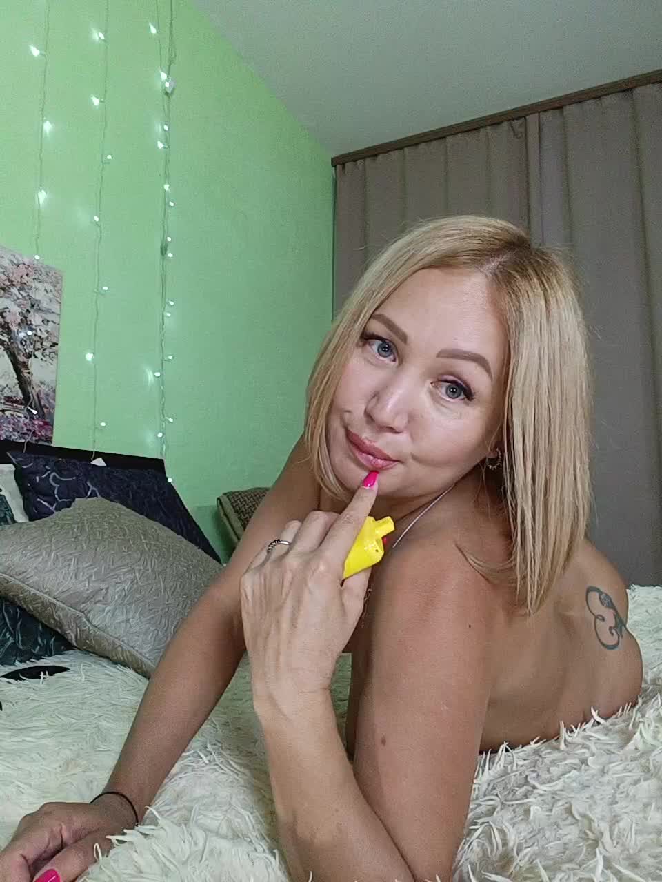 View or download file topshoww on 2023-07-08 from bongacams