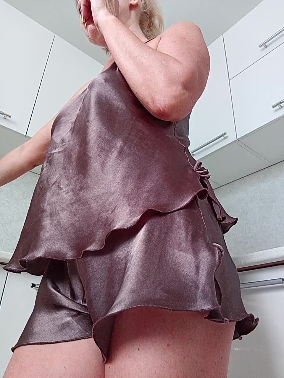 View or download file angelochek042 on 2023-07-09 from bongacams