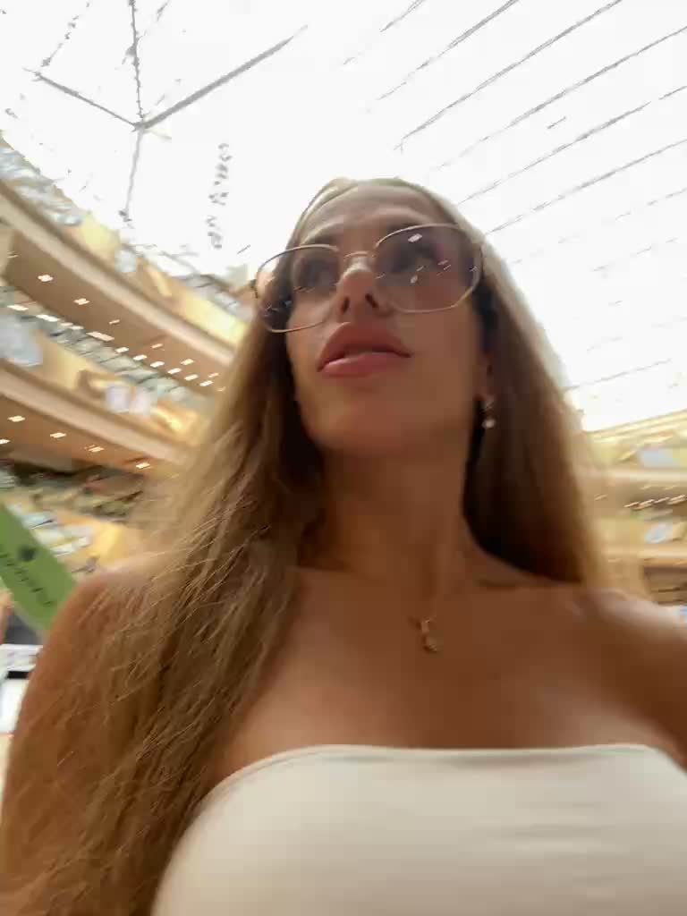 View or download file blondinochkaa on 2023-07-09 from bongacams