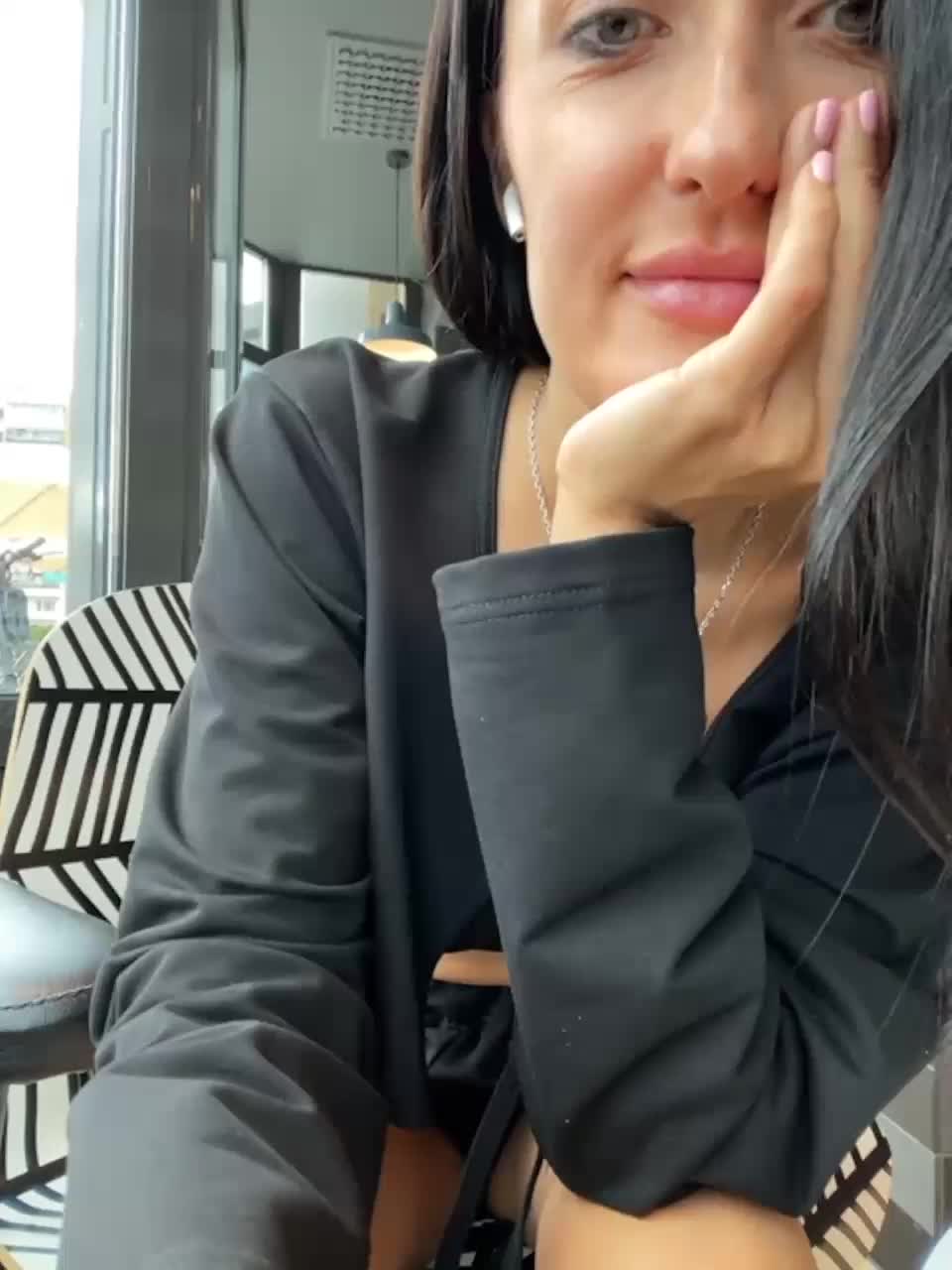 View or download file linahelen on 2023-07-10 from bongacams