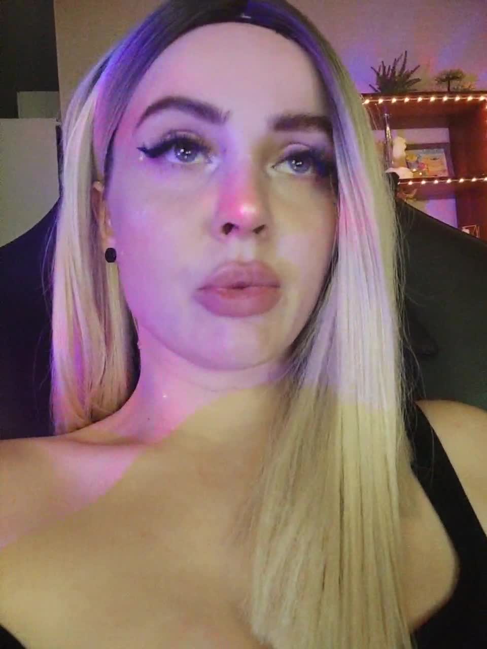 View or download file sexy_girl999 on 2023-07-10 from bongacams