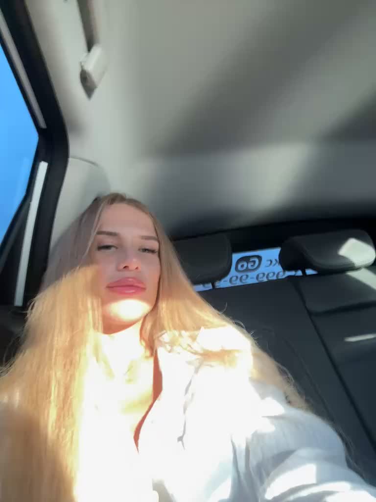 View or download file blondinochkaa on 2023-07-11 from bongacams