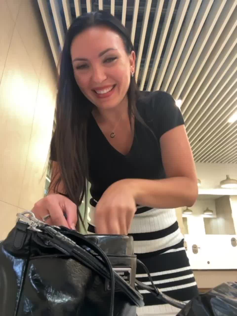 View or download file divora on 2023-07-11 from bongacams