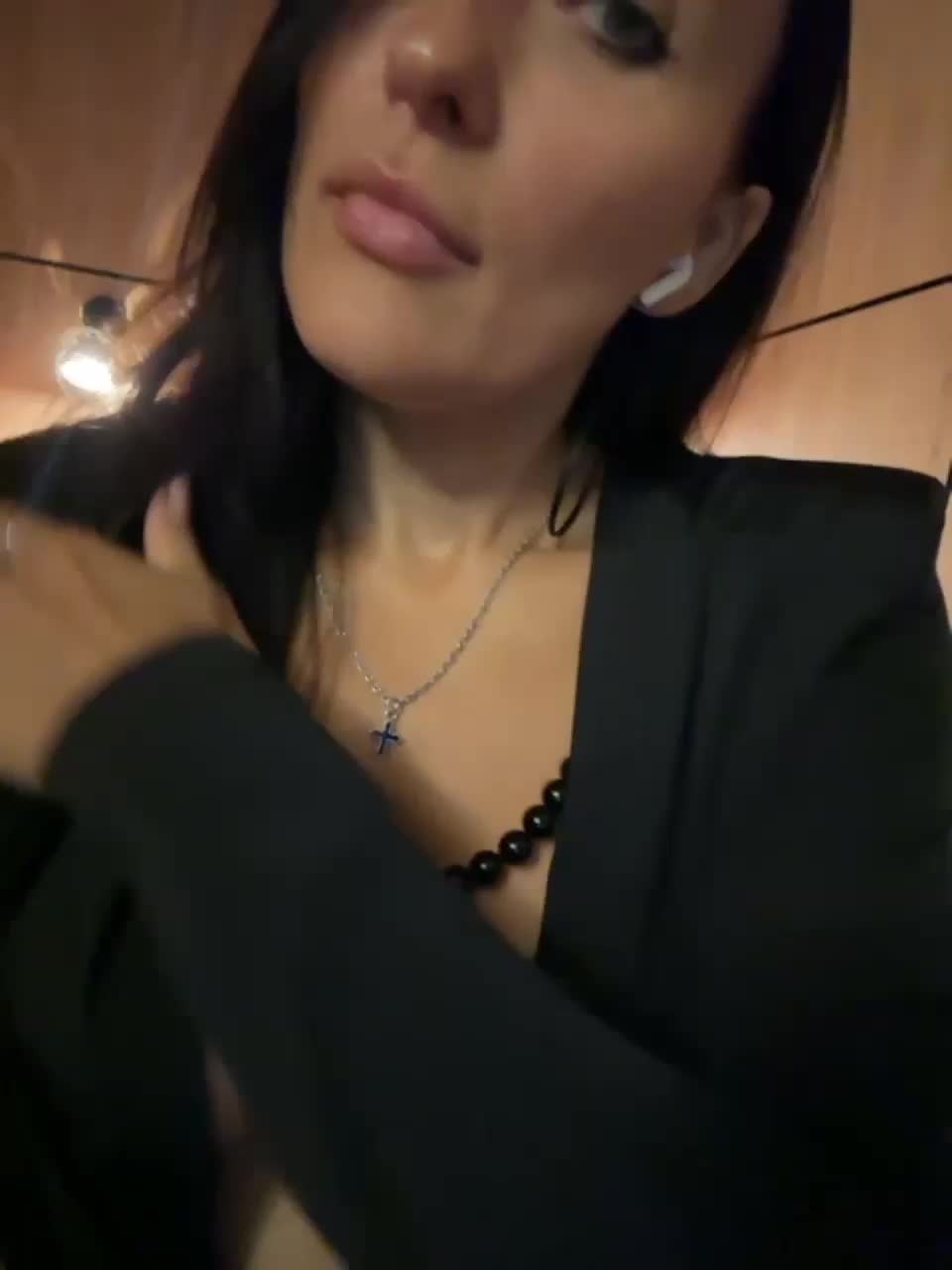 View or download file linahelen on 2023-07-11 from bongacams