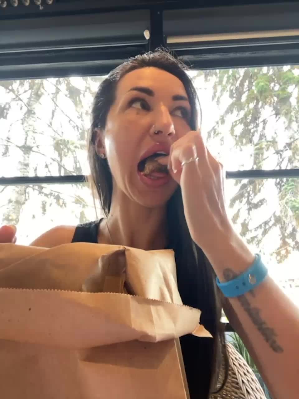 View or download file _ann_ on 2023-07-13 from bongacams