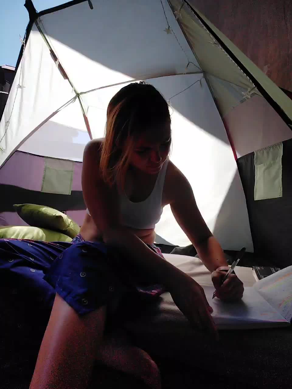 View or download file foxy_slut on 2023-07-13 from bongacams