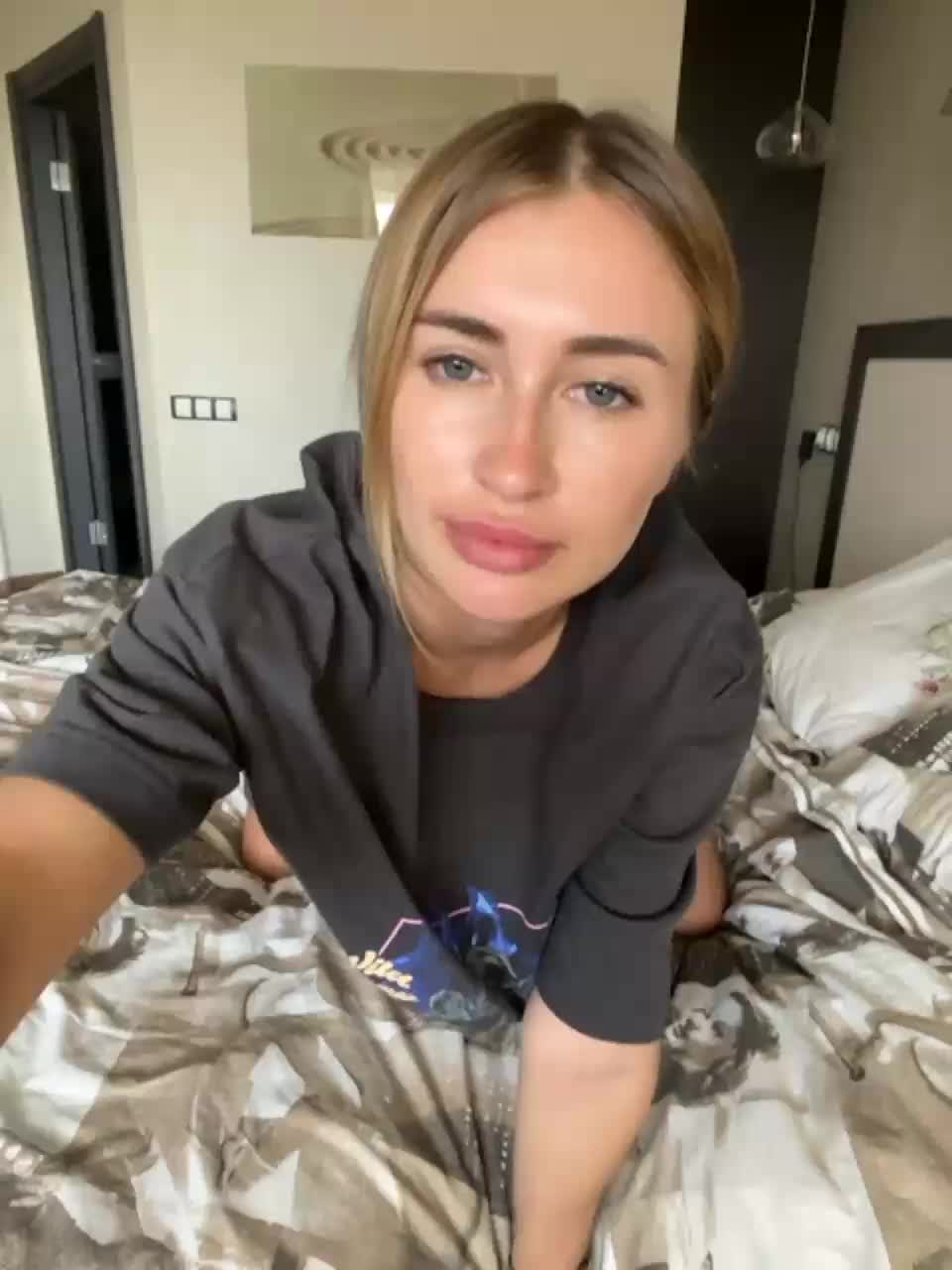 View or download file _cosmickitty_ on 2023-07-16 from bongacams