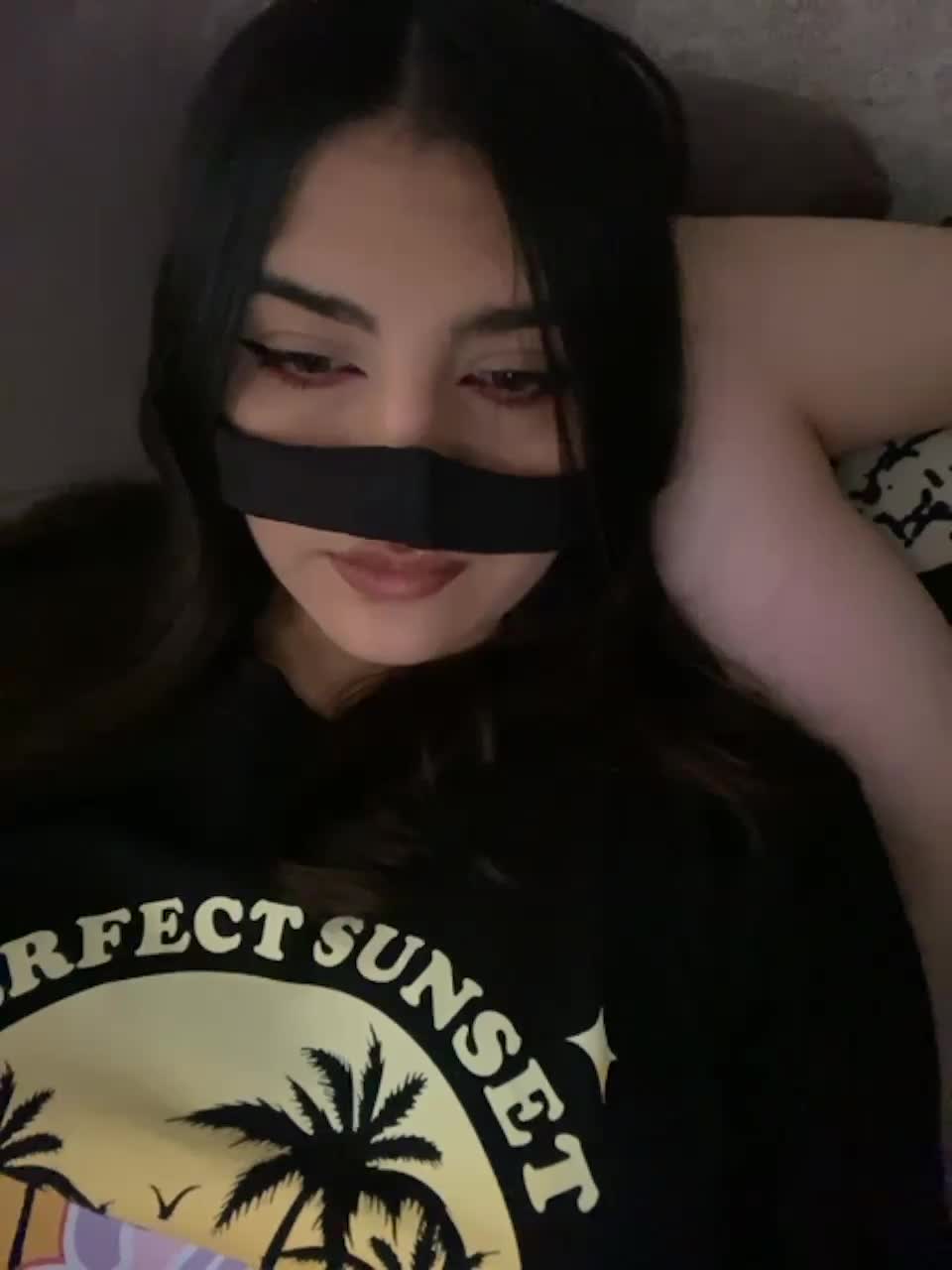 View or download file aloeloea on 2023-07-17 from bongacams