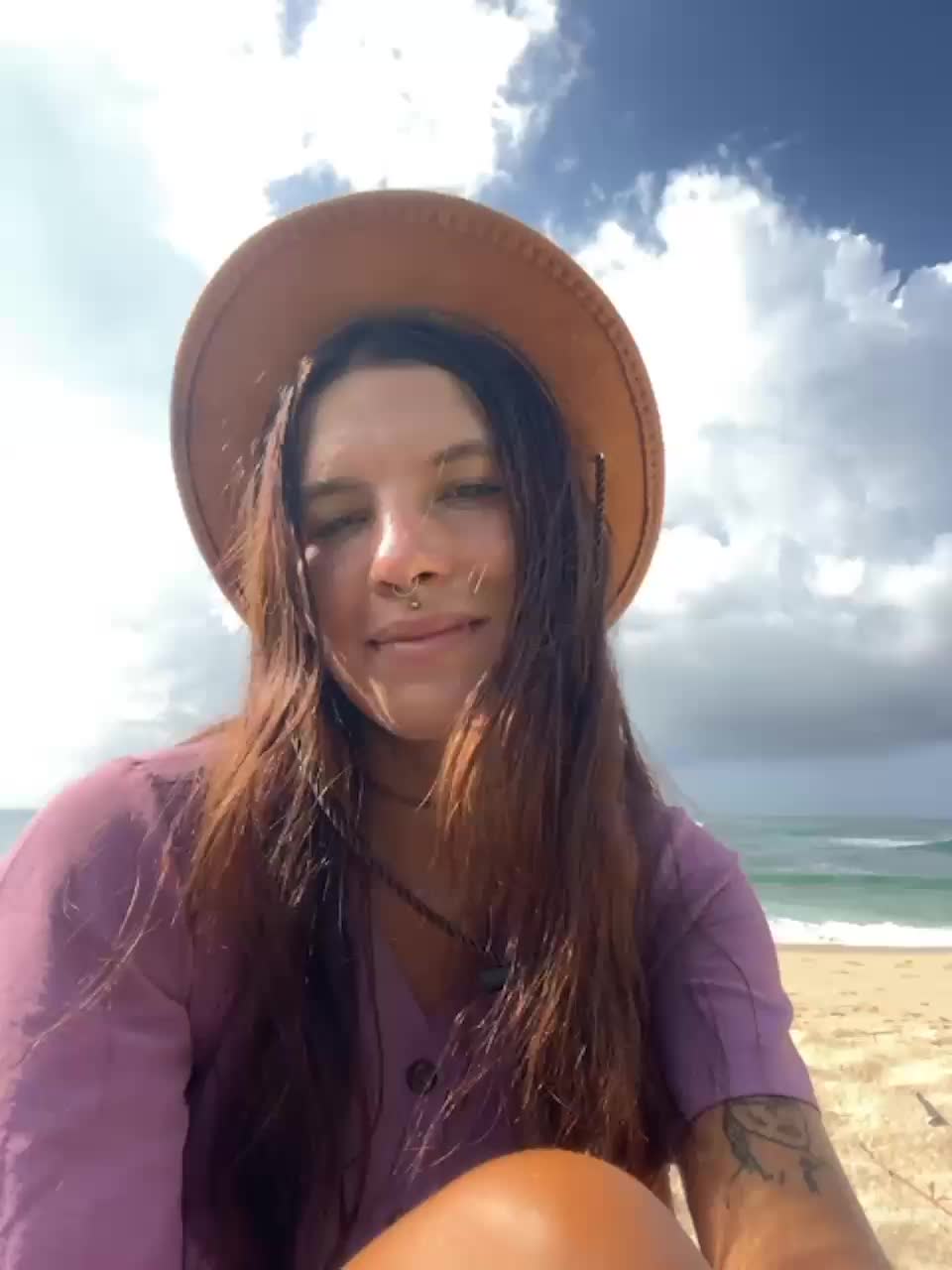 View or download file ryporet on 2023-07-17 from bongacams