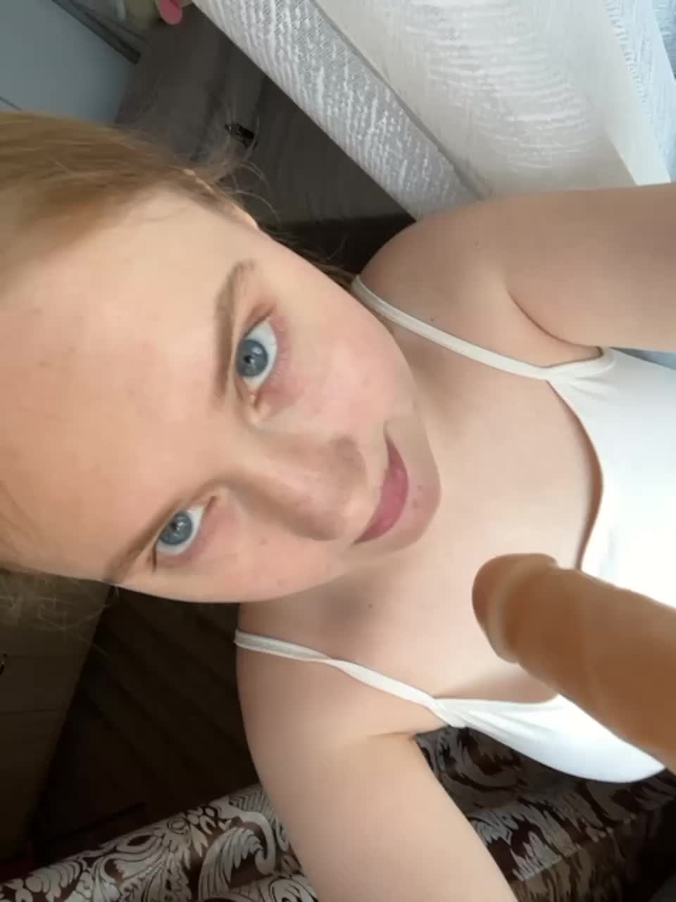 View or download file angelinakuny on 2023-07-18 from bongacams