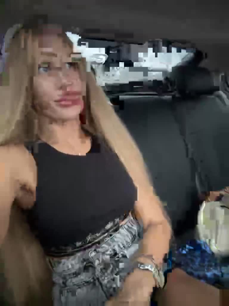 View or download file blondinochkaa on 2023-07-18 from bongacams