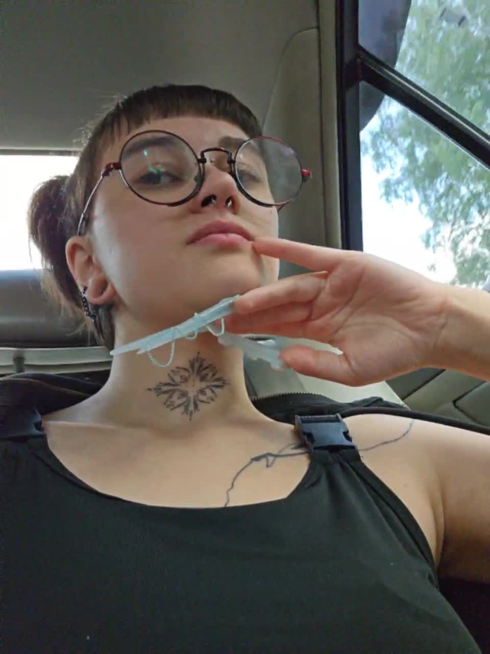 View or download file lolymolly on 2023-07-18 from bongacams