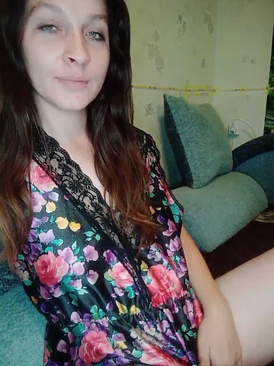 View or download file masya1996 on 2023-07-18 from bongacams