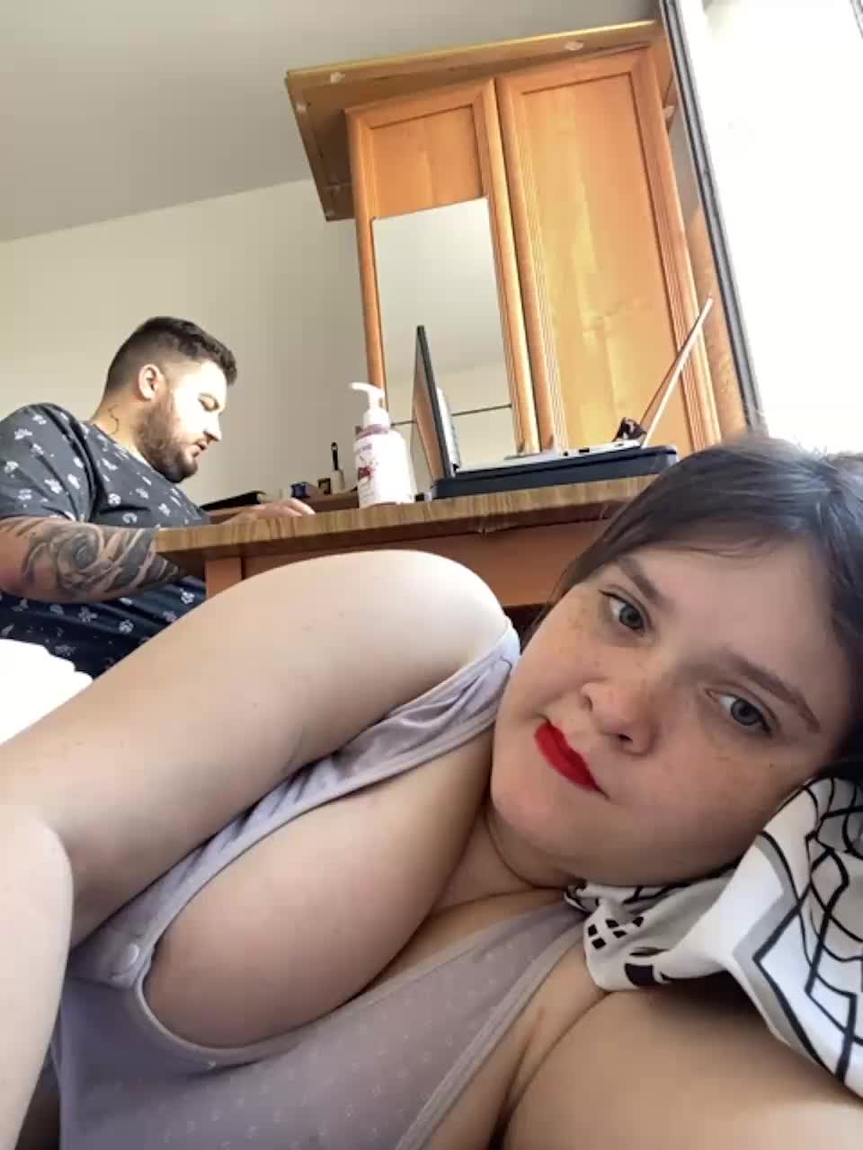 View or download file dadaarumka on 2023-07-19 from bongacams