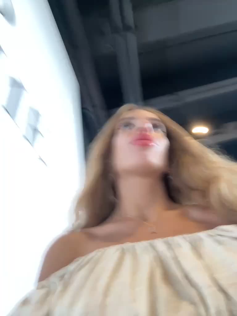 View or download file blondinochkaa on 2023-07-25 from bongacams