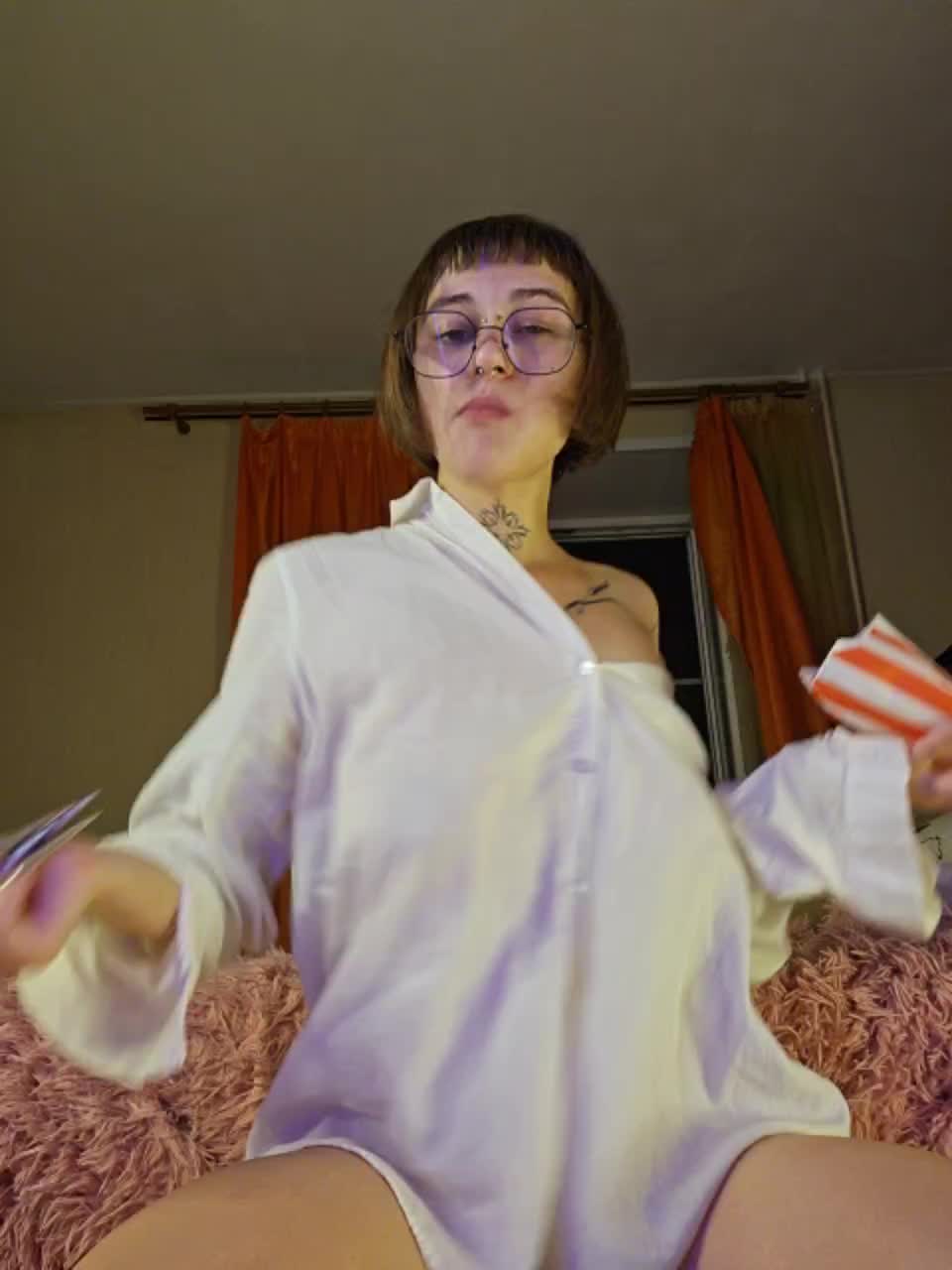 View or download file lolymolly on 2023-07-25 from bongacams
