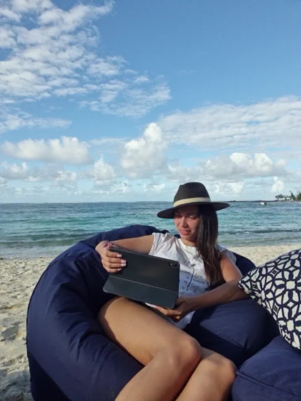 View or download file mr_and_mrs_smith_xxl on 2023-07-25 from bongacams