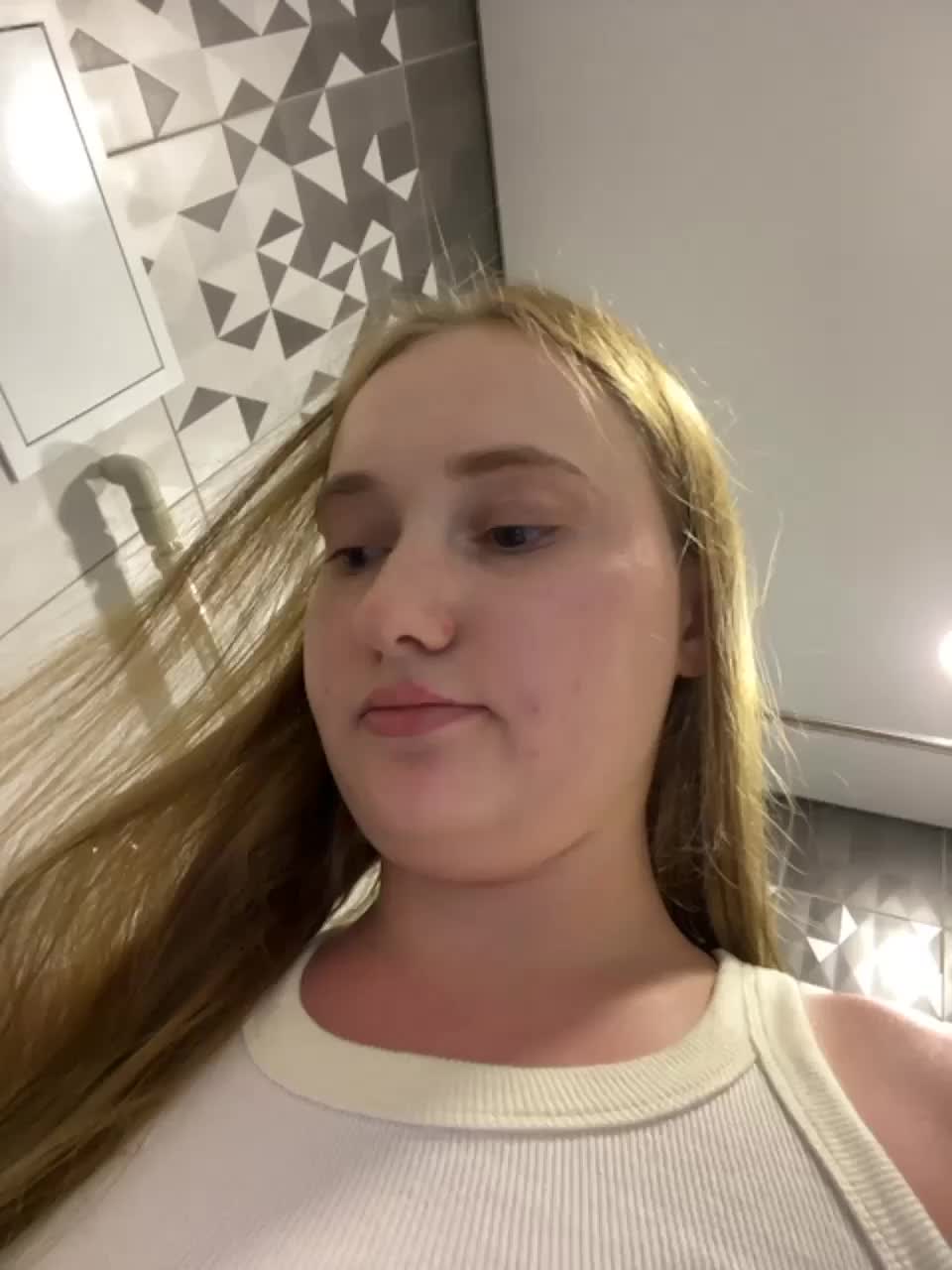 View or download file angelinakuny on 2023-07-26 from bongacams